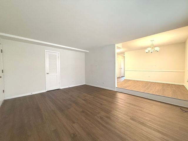720 N Austin Boulevard GNW, Oak Park, IL 60302