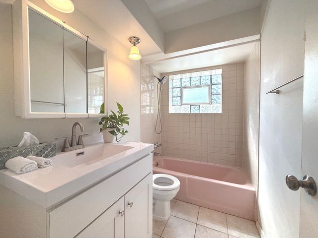 720 N Austin Boulevard GNW, Oak Park, IL 60302