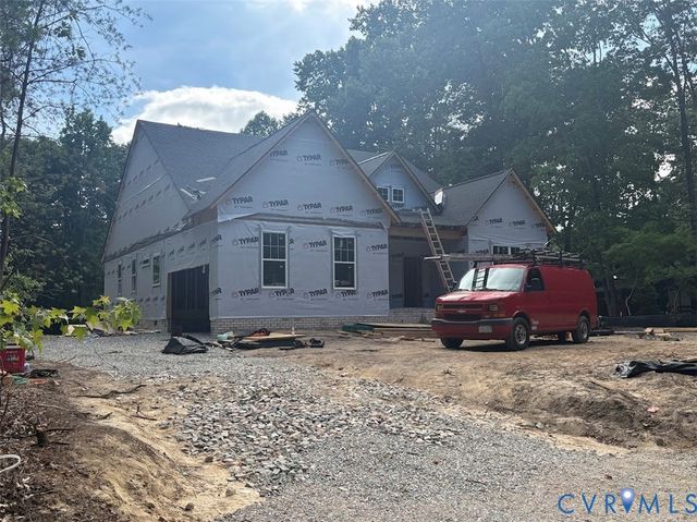 14600 Walthall Dr, South Chesterfield, VA 23834