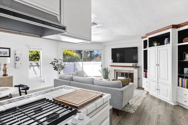 668 Westlake Street, Encinitas, CA 92024