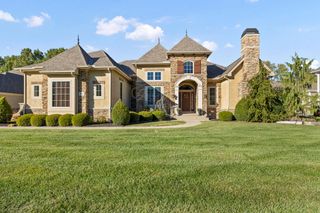 8818 Lindsey Court, Westerville, OH 43082