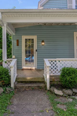 237 W Higgins Street, Midway, KY 40347