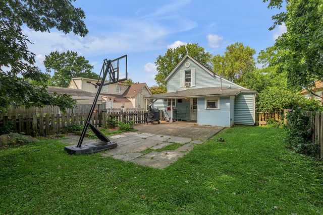 237 W Higgins Street, Midway, KY 40347