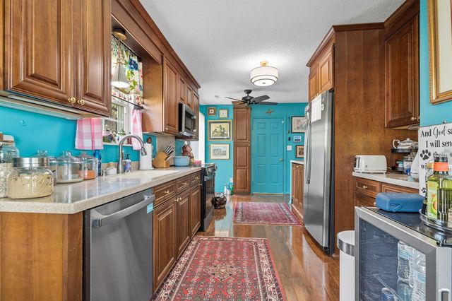 1101 Fox Sparrow Dr., Murrells Inlet, SC 29576