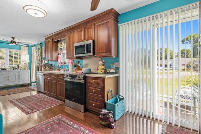 1101 Fox Sparrow Dr., Murrells Inlet, SC 29576