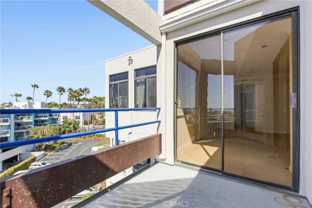 510 The Village 409, Redondo Beach, CA 90277
