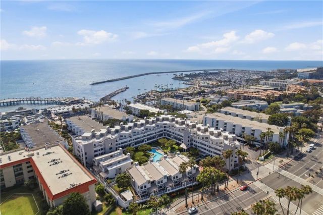 510 The Village 409, Redondo Beach, CA 90277