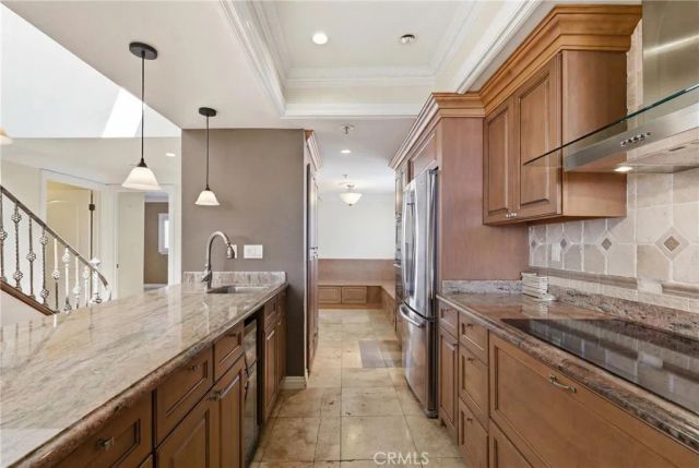 510 The Village 409, Redondo Beach, CA 90277