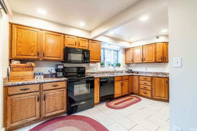 2022 Saint Mary's Avenue, Fort Wayne, IN 46808