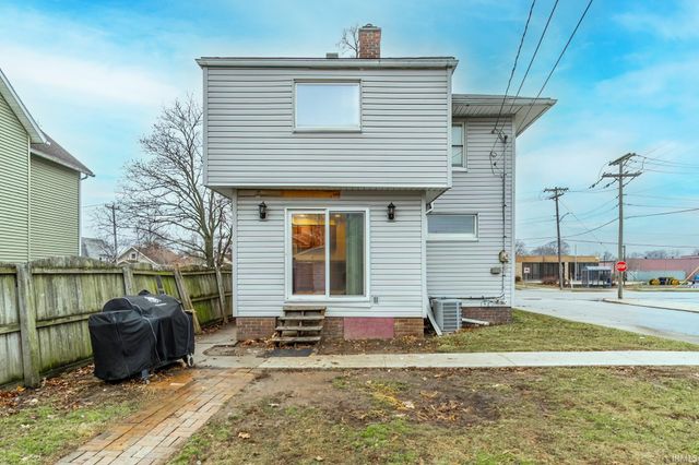 2022 Saint Mary's Avenue, Fort Wayne, IN 46808