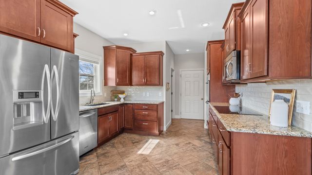 4806 FORUM BLVD, Columbia, MO 65203