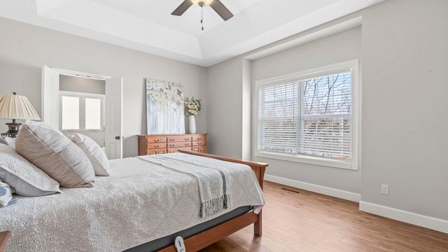 4806 FORUM BLVD, Columbia, MO 65203