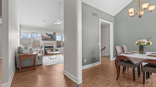 4806 FORUM BLVD, Columbia, MO 65203