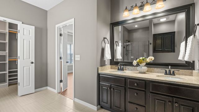 4806 FORUM BLVD, Columbia, MO 65203