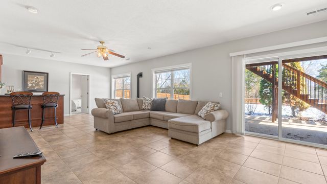 4806 FORUM BLVD, Columbia, MO 65203