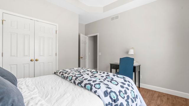 4806 FORUM BLVD, Columbia, MO 65203