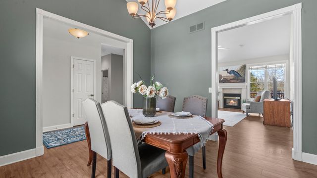 4806 FORUM BLVD, Columbia, MO 65203