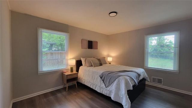 3132 Forrest Hills Drive SW, Atlanta, GA 30354