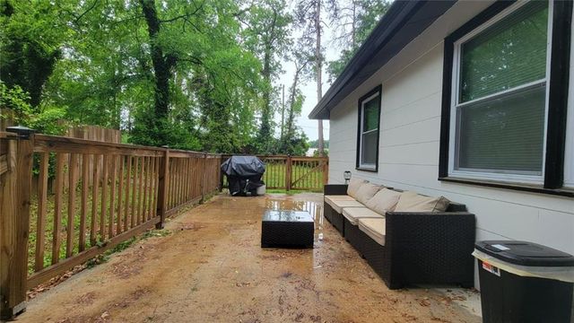 3132 Forrest Hills Drive SW, Atlanta, GA 30354