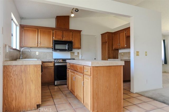 437 San Lino Court, Santa Maria, CA 93455