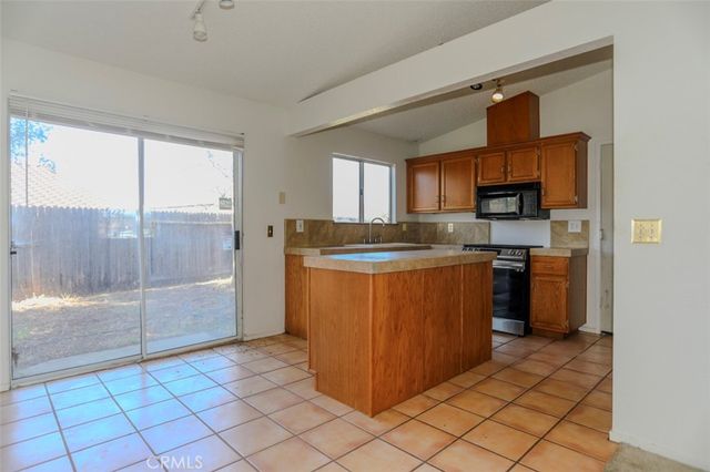 437 San Lino Court, Santa Maria, CA 93455