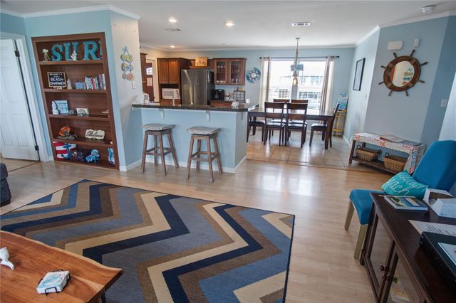 983 Driftwood Drive, Crystal Beach, TX 77650