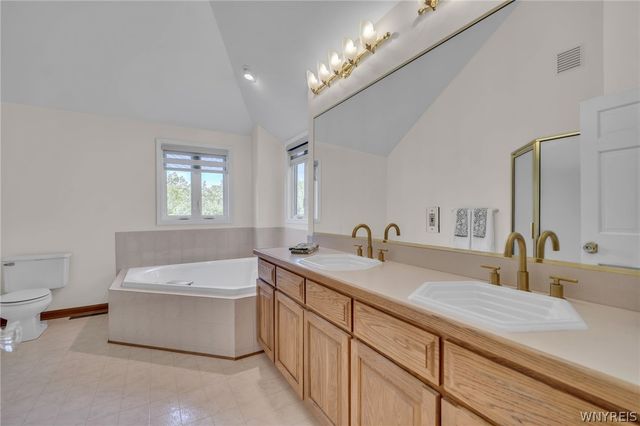 165 Schwartz Road, Lancaster, NY 14086
