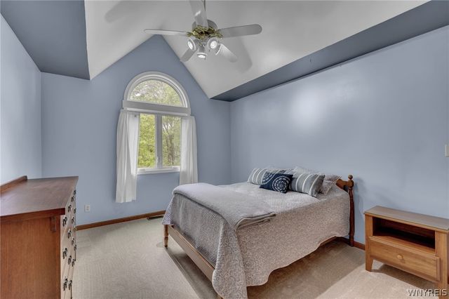 165 Schwartz Road, Lancaster, NY 14086