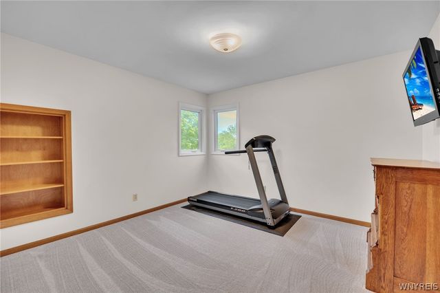 165 Schwartz Road, Lancaster, NY 14086