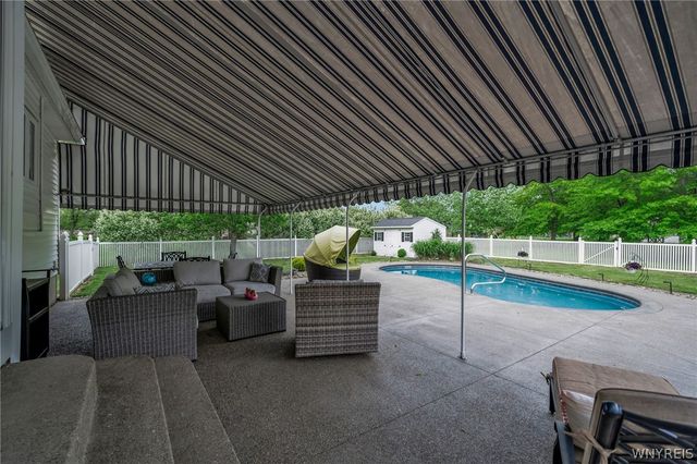 165 Schwartz Road, Lancaster, NY 14086