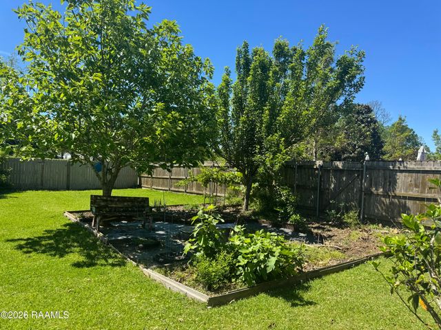 122 Grandview Terrace Drive 42, Youngsville, LA 70592