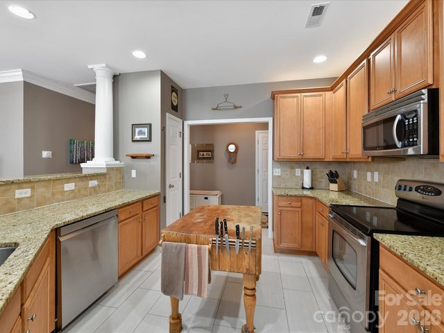 8665 Edinburgh Square Drive, Cornelius, NC 28031