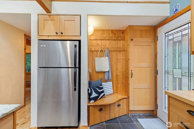 73 Middlepoint Road, Port Townsend, WA 98368