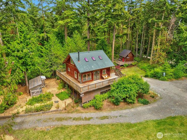 73 Middlepoint Road, Port Townsend, WA 98368