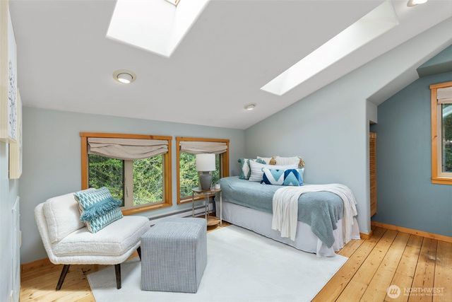 73 Middlepoint Road, Port Townsend, WA 98368
