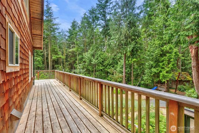 73 Middlepoint Road, Port Townsend, WA 98368