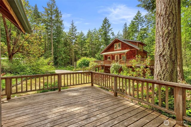 73 Middlepoint Road, Port Townsend, WA 98368