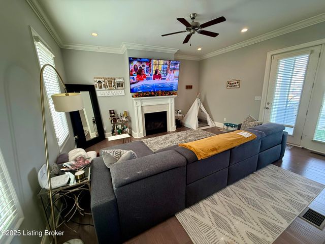 9411 Civic Way, Prospect, KY 40059