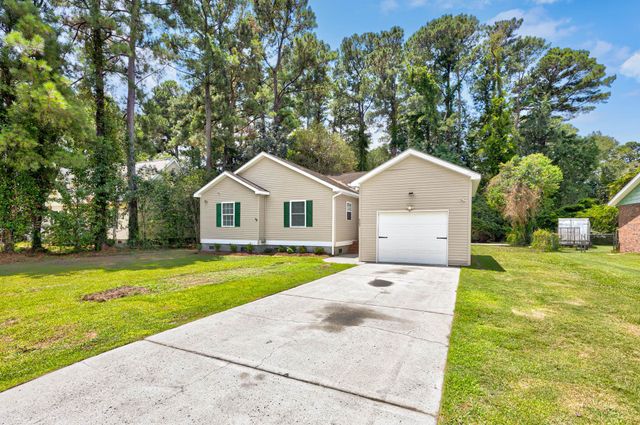 507 Forestbrook Dr., Myrtle Beach, SC 29579