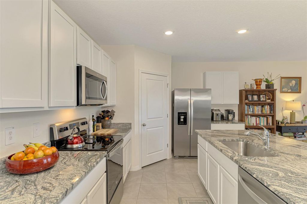 Image 14 of property listing at 17733 CANOPY PLACE, Bradenton, FL 34211