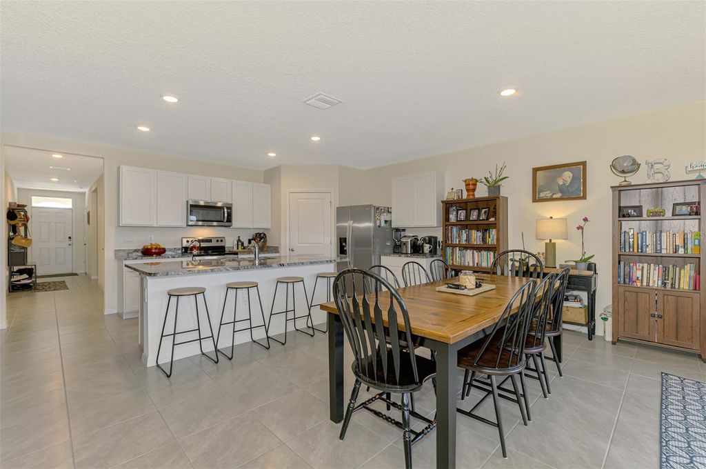 Image 19 of property listing at 17733 CANOPY PLACE, Bradenton, FL 34211