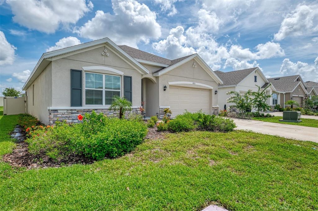 Image 3 of property listing at 17733 CANOPY PLACE, Bradenton, FL 34211