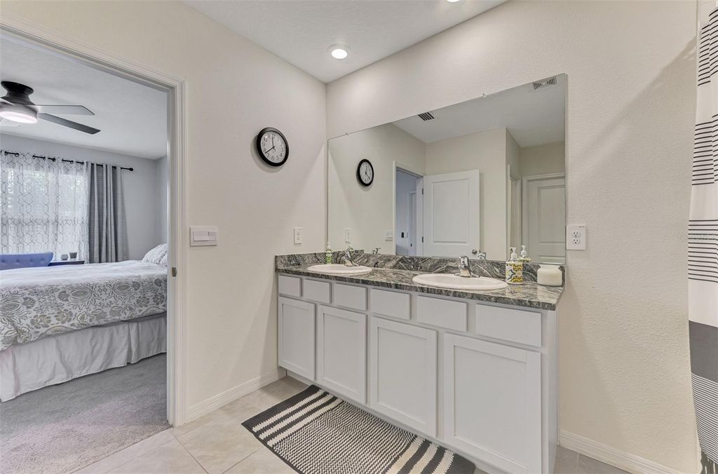 Image 32 of property listing at 17733 CANOPY PLACE, Bradenton, FL 34211