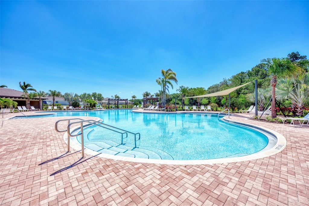Image 49 of property listing at 17733 CANOPY PLACE, Bradenton, FL 34211