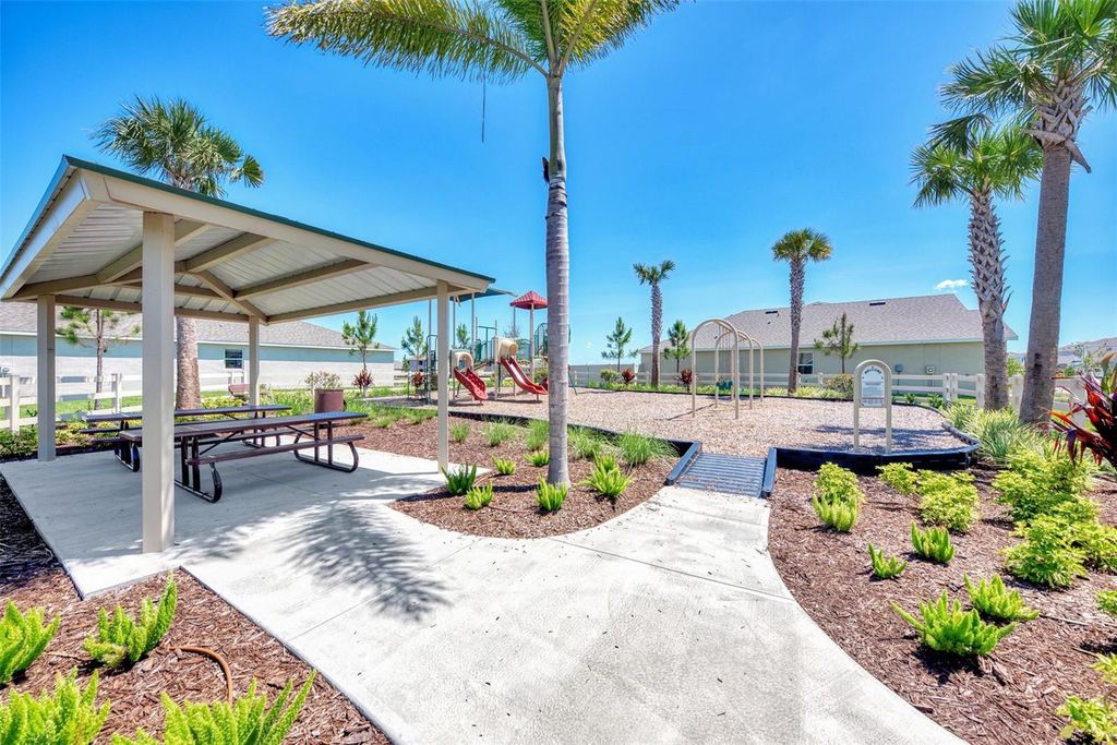 Image 52 of property listing at 17733 CANOPY PLACE, Bradenton, FL 34211