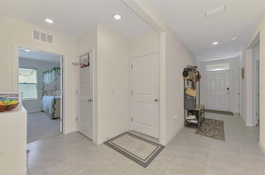 Image 8 of property listing at 17733 CANOPY PLACE, Bradenton, FL 34211