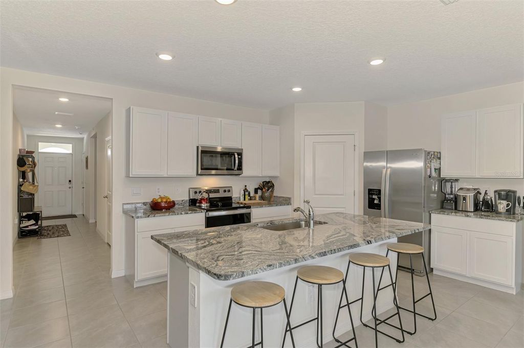 Image 10 of property listing at 17733 CANOPY PLACE, Bradenton, FL 34211