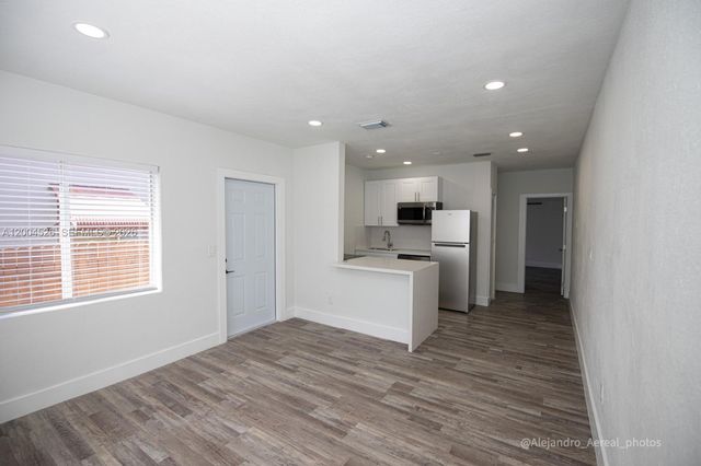 3045 SW 21st Street, Miami, FL 33145