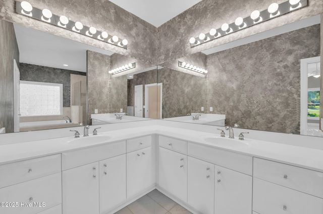 912 Wild Dunes Circle, Wilmington, NC 28411