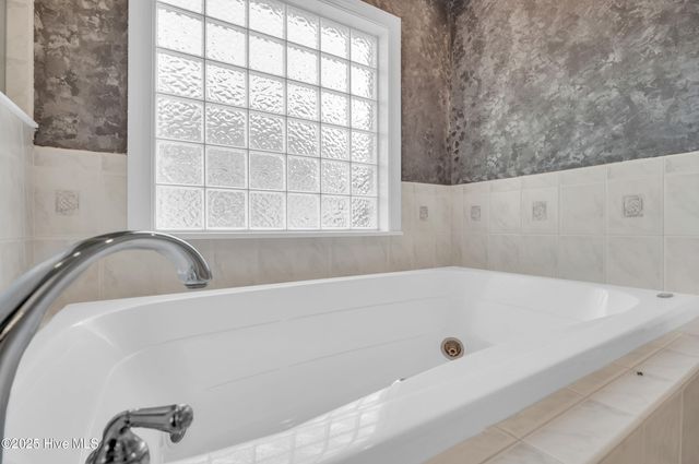 912 Wild Dunes Circle, Wilmington, NC 28411